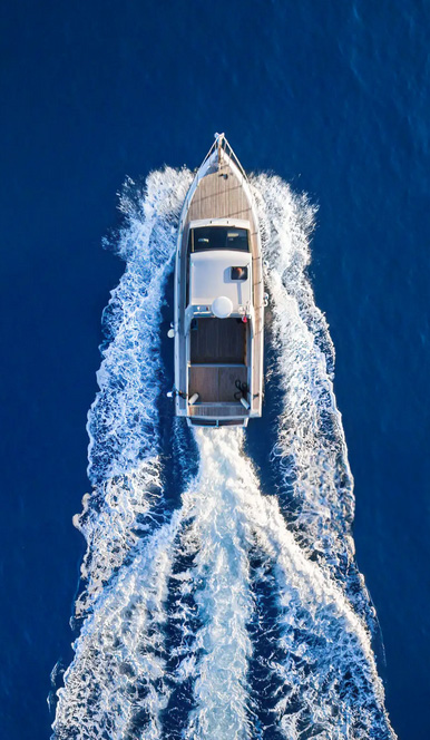 contact-nettoyage-bateau-geneve3